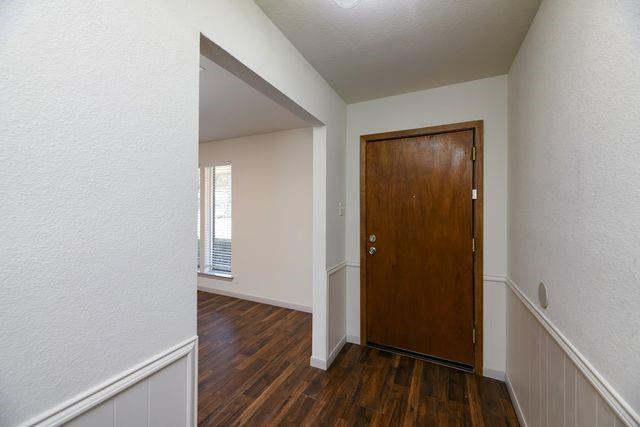 Building Photo - 623 Kirby Ln