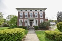 Building Photo - MT440