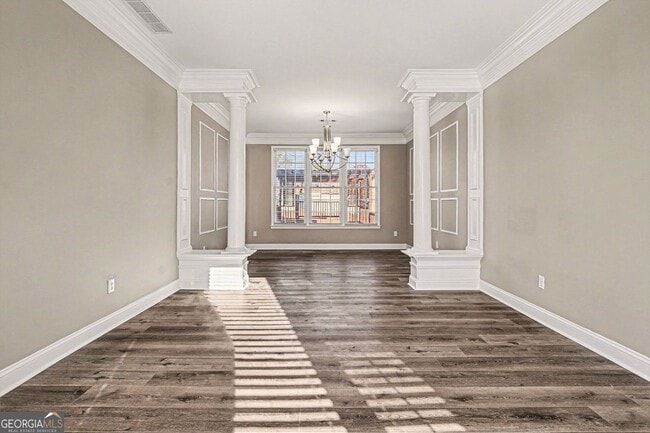 Building Photo - Fully Renovated Spacious 4BR Home nestled in beautiful community!