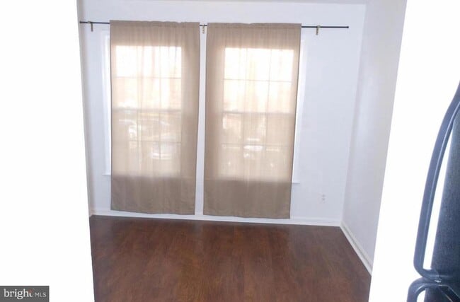 Building Photo - 4039 Chetham Wy
