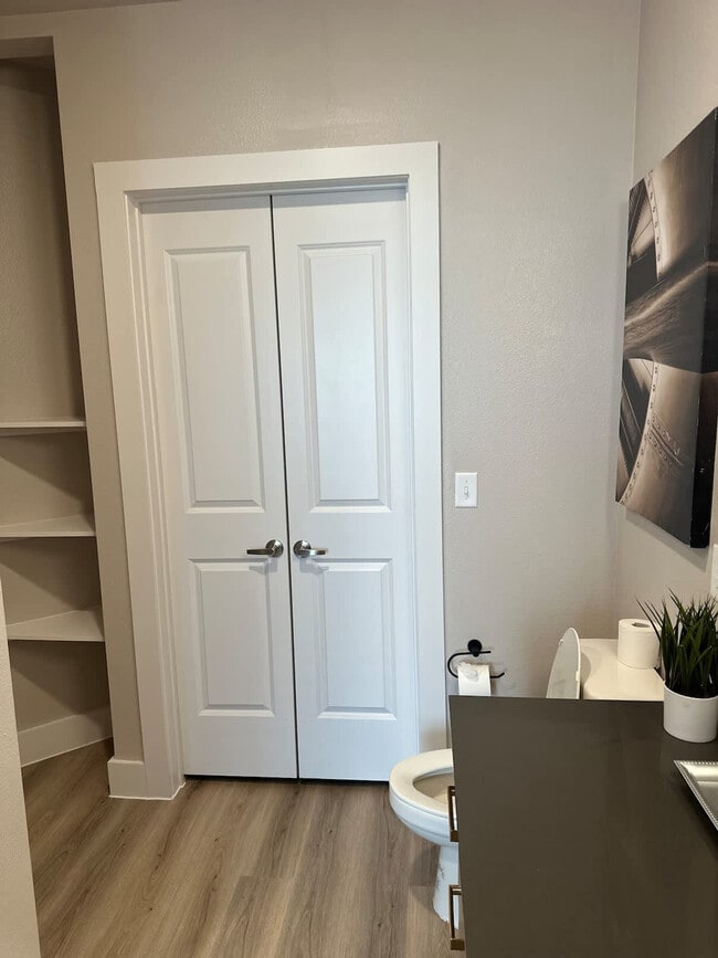 Building Photo - 12208 Tech Ridge Blvd