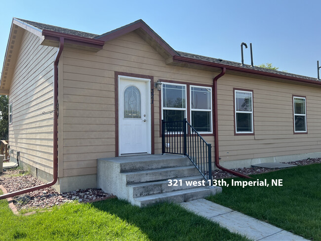 321 West 13th, Imperial, NE - 321 W 13th St