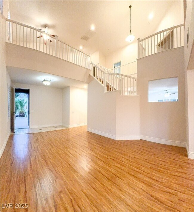 Building Photo - 117 Tall Ruff Dr