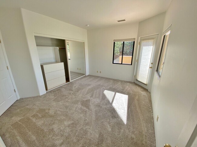 Building Photo - HOUSE - WEST SEDONA - GATED COMMUNITY