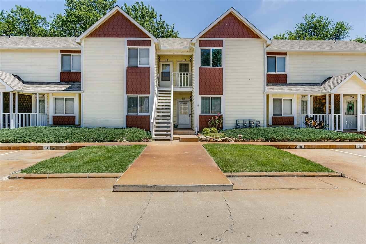 Entry Way - 4800 W 13th St N