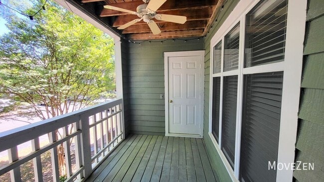 Building Photo - 1221 Westview Ln