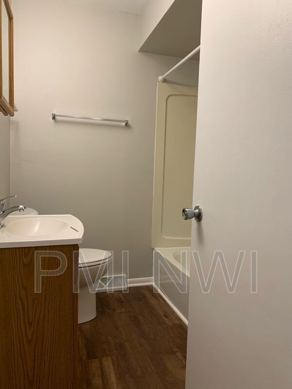 Building Photo - 6110 Marshall Ave