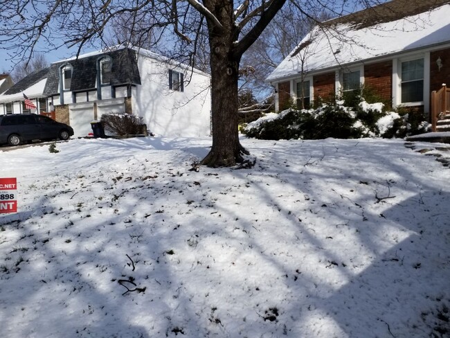 Building Photo - Coming Soon!! Large Family SF Newly Renova...