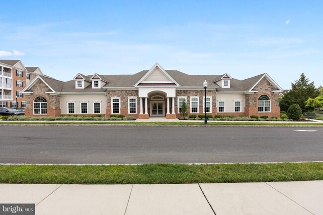 Building Photo - 4323 Champions Run