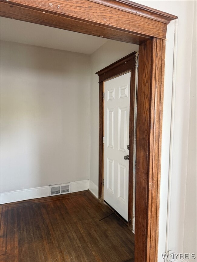 Building Photo - 238 Oxford Ave