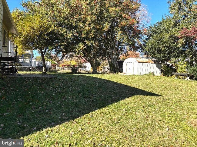 Building Photo - 5315 Manorfield Rd