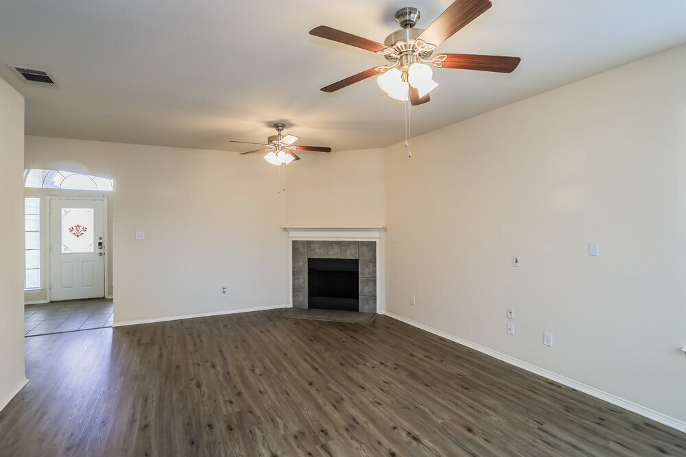 Building Photo - 12249 Shadow Wood Trail