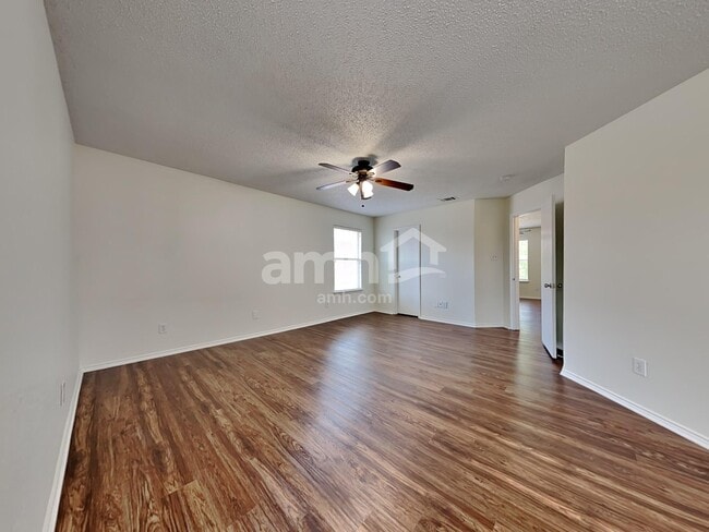 Building Photo - 10408 Wood Leaf Ct
