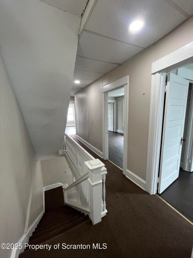 Building Photo - 304 Pittston Ave