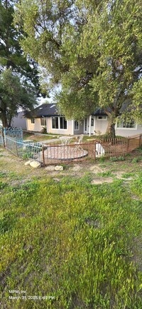 Building Photo - 4 bed home in the country on acreage