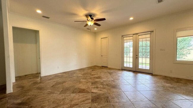 Building Photo - 508 Washingtonia Drive