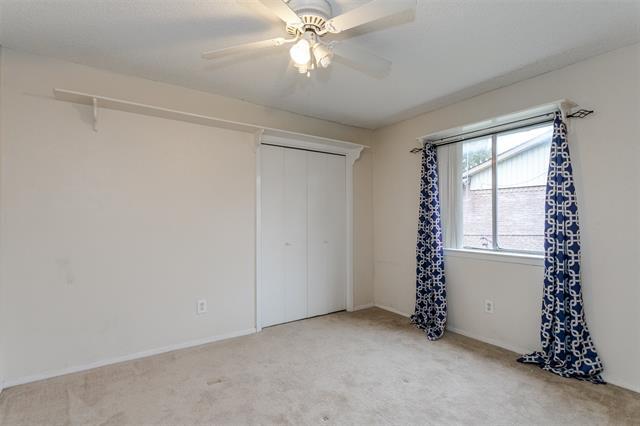 Building Photo - 2517 Rosewood Dr