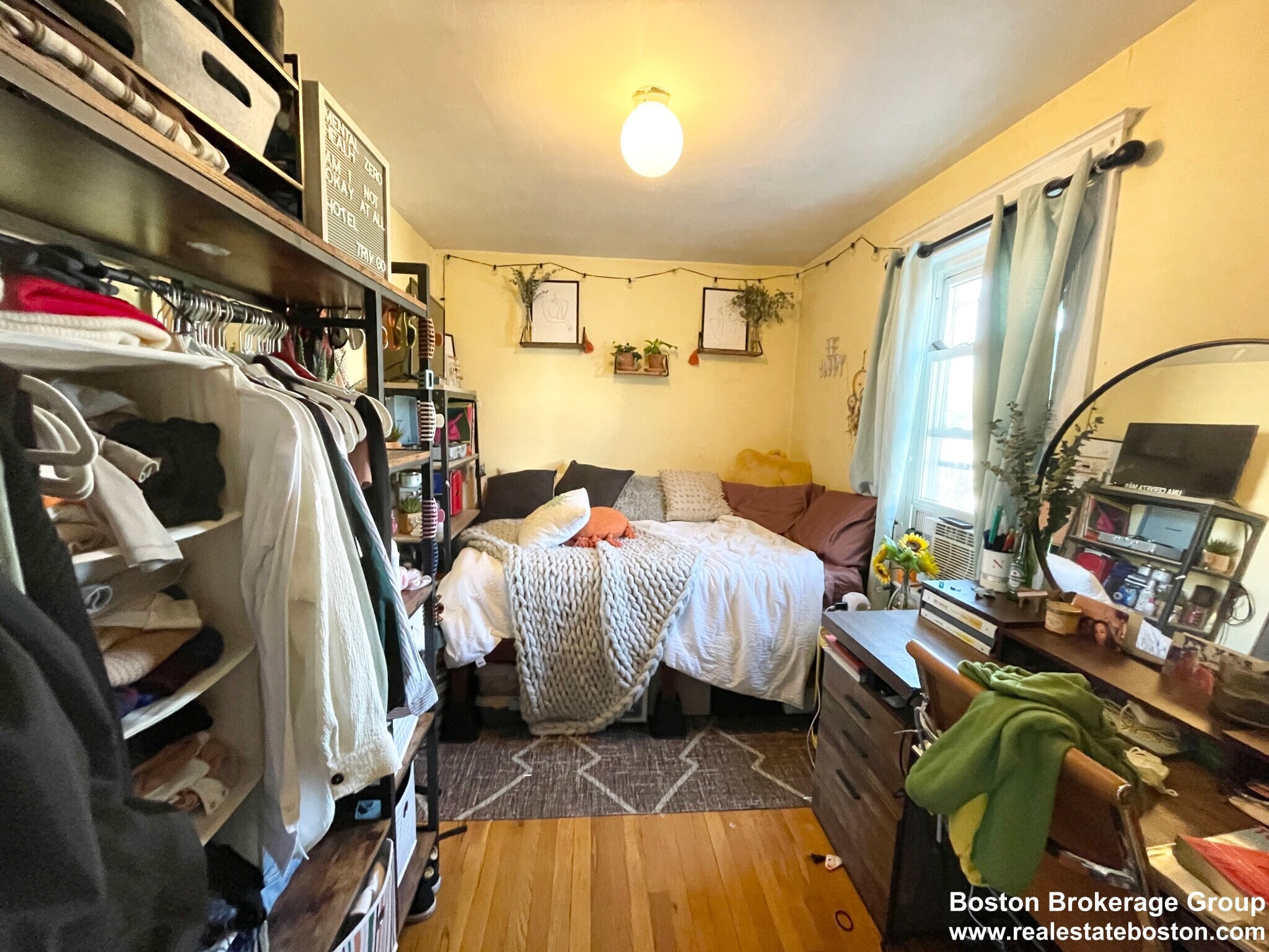 Building Photo - 6 Mission St