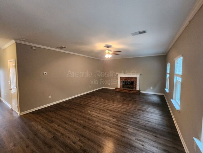 Building Photo - 255 Fieldcrest Dr