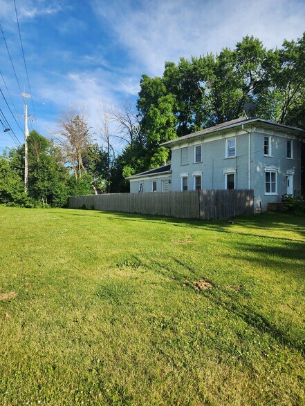 Building Photo - 112 Harrison St