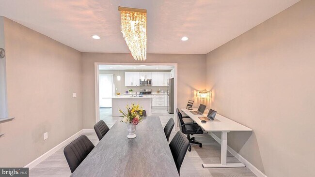 Building Photo - 2253 Papermill Rd