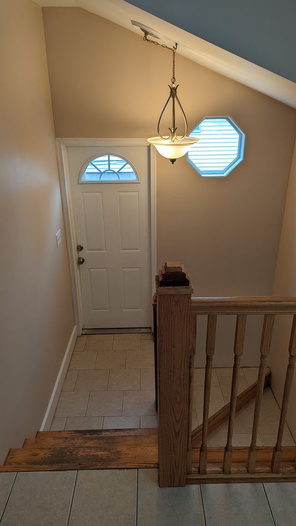 Building Photo - Spacious 2-Bedroom Home Available NOW!