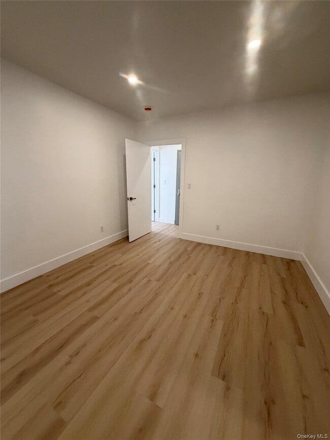Building Photo - 3105 Roberts Ave
