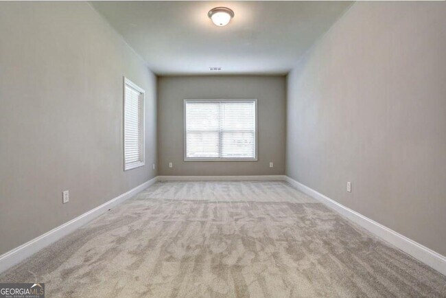 Building Photo - 12820 Doe Dr