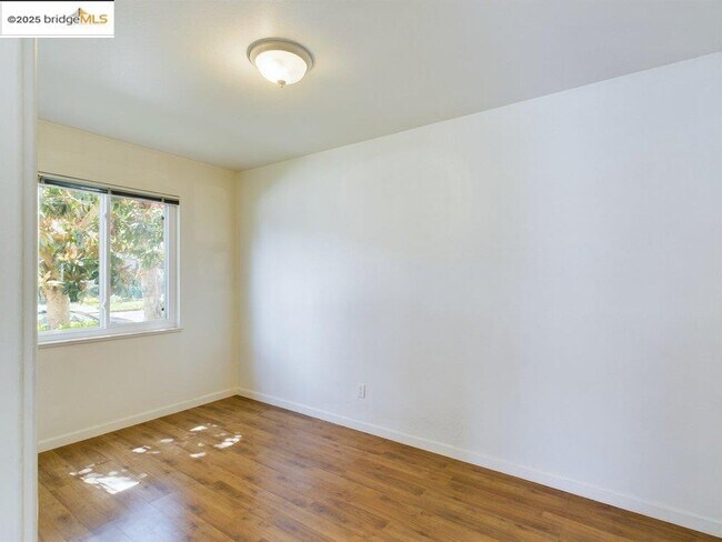 Building Photo - 3811 Opal St