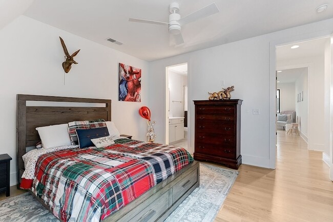 Building Photo - 3733 Estes Rd