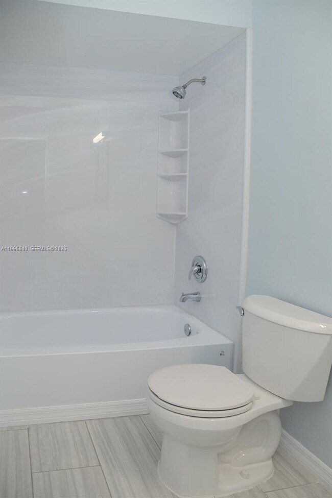 Building Photo - 9890 Hammocks Blvd