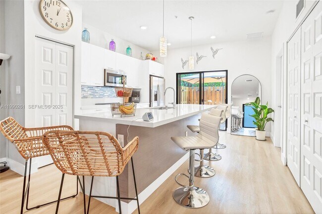 Building Photo - 8055 NW 104th Ave