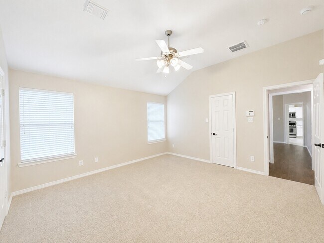 Building Photo - 1823 Strongs Ct