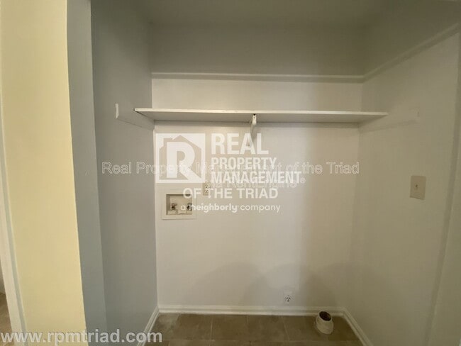 Building Photo - 410 Boyd St