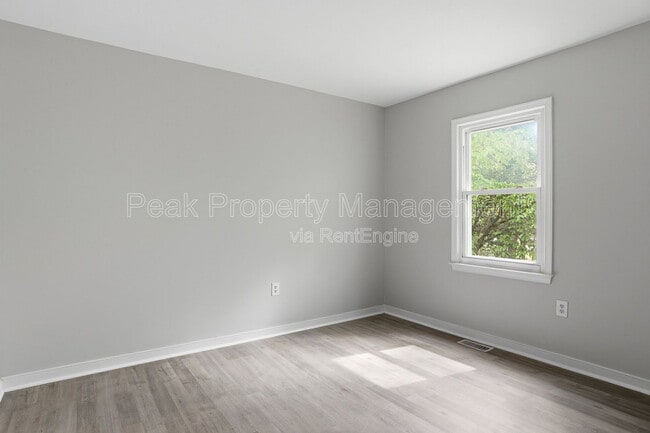 Building Photo - 2307 Providence Creek Rd