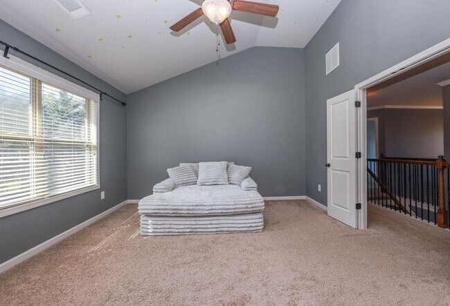 Building Photo - 4669 Sierra Creek Dr NE