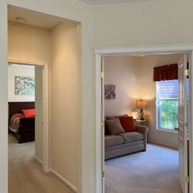 Building Photo - 133 Stratford Village Way