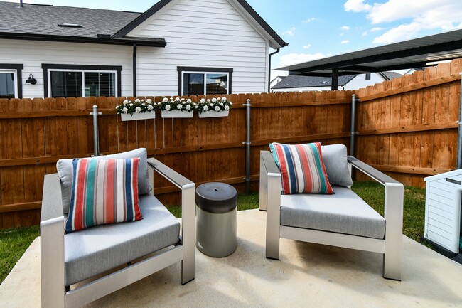 Building Photo - Avilla Vista Ranch