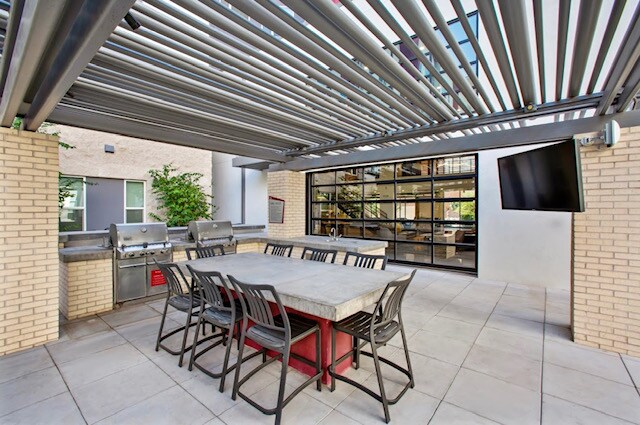 Building Photo - 920 S Terrace Rd