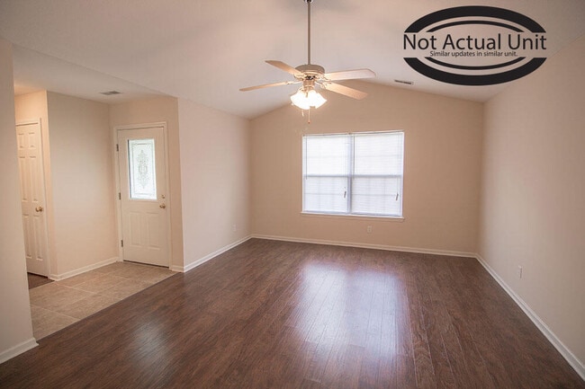 Building Photo - 1881 Harmony St