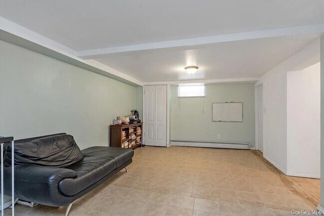 Building Photo - 59 W Fenimore St