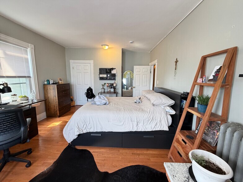 Building Photo - 1 Sachem St