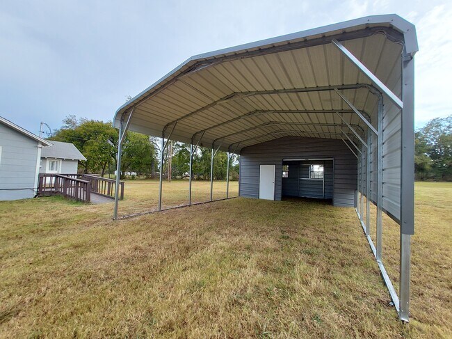 Building Photo - 188 Co Rd 3070