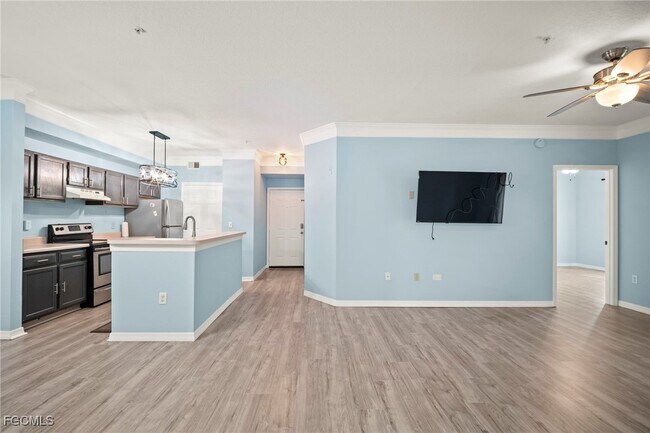 Building Photo - 11530 Villa Grand