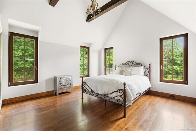 Building Photo - 51 Chapman Rd