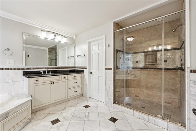 Building Photo - 1578 Lincoln Ave SE