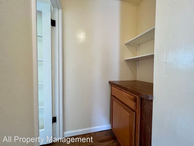 Building Photo - 2 br, 1 bath House - 569 Avenue Alhambra