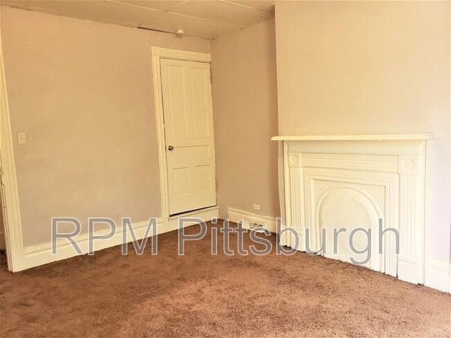 Building Photo - 4554 Rosina Way