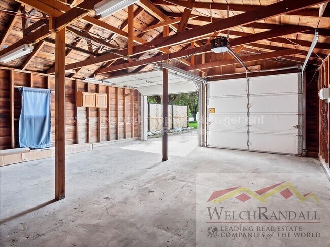 Building Photo - 2097 S 1000 W