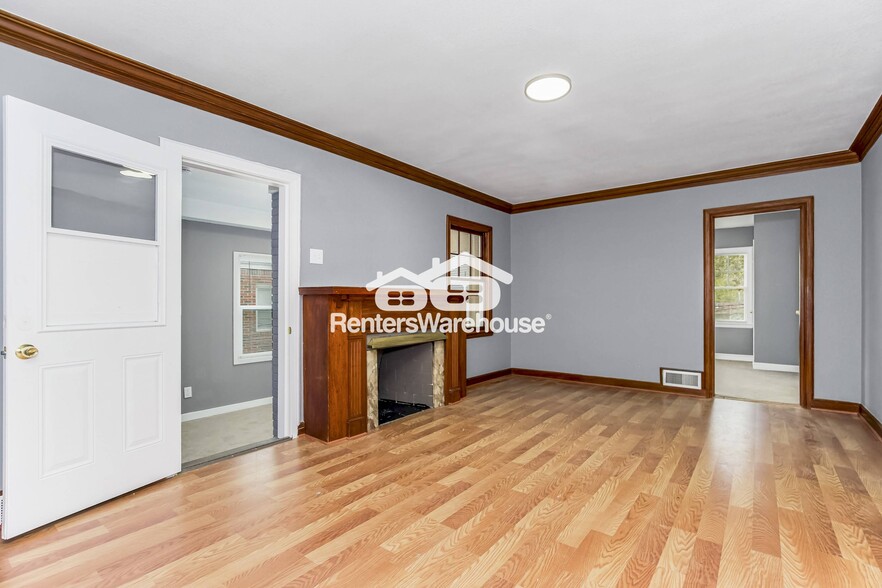 Building Photo - 1111 E 76th St